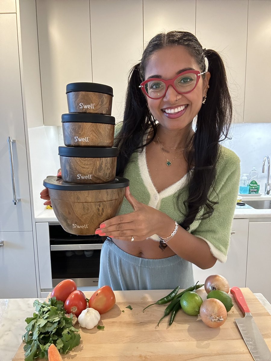 just shared my brand new Seared Cumin Pumpkin Burrito Bowl recipe with <a href="/swellbottle/">S'well</a> on my TikTok!!! tiktok.com/t/ZTRQebdhL/