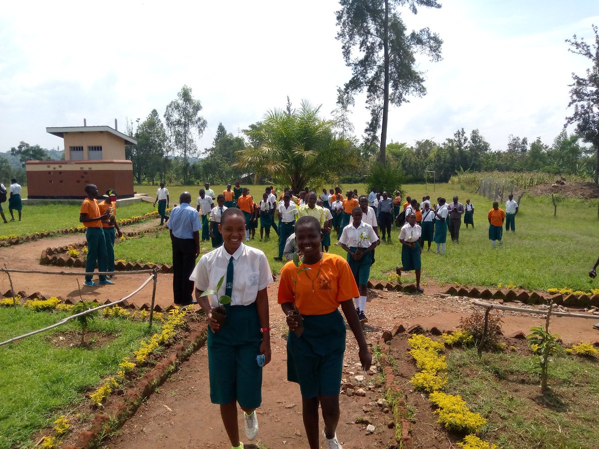 ayowecca_uganda's tweet photo. Fruit trees help in having Sustained #FoodSecurity,More balanced nutrition & carbon reduction.Plant more trees to increase forests & forest covers #ForNature #climate #ClimateAction #Refi #twiff #web3 #ImplementPromisesNow #WCSummit2022 #Environment #biodiversity #COP27 @COP27P https://t.co/nkl7JepxLM