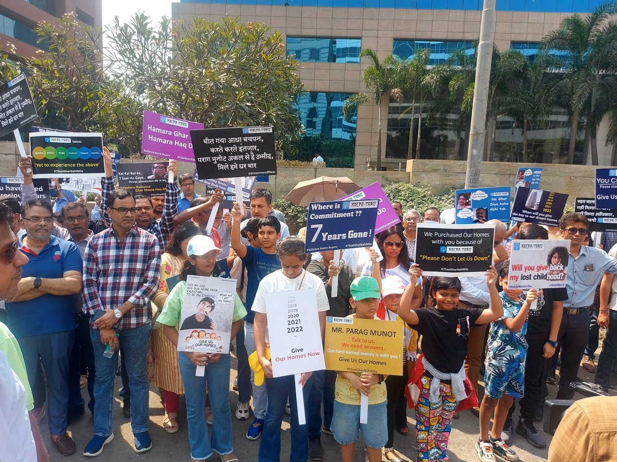 jayeshchaudhary's tweet photo. @OwnersRadiance @Dev_Fadnavis @PMOIndia @CMOMaharashtra @VidyaThakurBJP @singhvarun @CREDAINational @VishalBhargava5 They went to @MhadaMitra, @CMOMaharashtra, @PMOIndia, now where?? Builders, Netas, Babus abh toh jaago! https://t.co/jca0141HdL