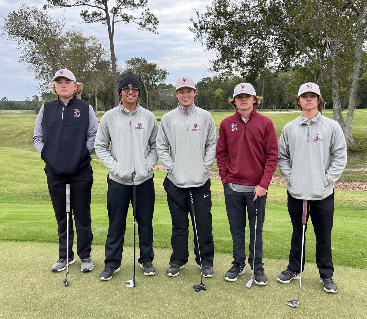 ccwildcatgolf's tweet photo. A bit of a chilly start on this Monday morning as the Creek V2 Boys play @EaglePointeGC today⛳️. Looking forward to having a great day on the golf course!! #WildcatPride #thinkwarm 🌞 https://t.co/yg1iDjcpqB