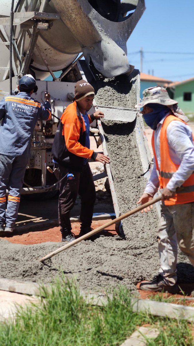 muvhpy's tweet photo. CHE TAPÝI
📈Obras del Barrio San Blas ya superan el 91% de ejecución
▶️Este proyecto está dirigido a los pobladores de zonas ribereñas que hoy en día habitan en refugios provisorios.
Acceda a todos los detalles 👉 https://t.co/1KJDEx8sGN https://t.co/z7imyntib0