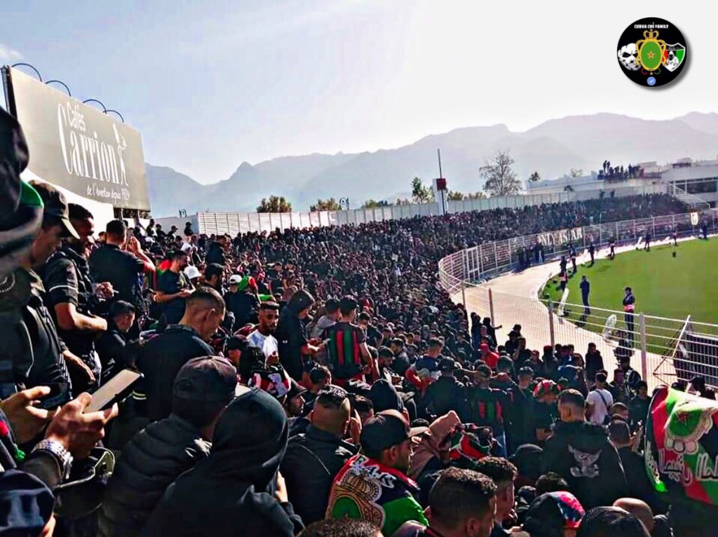 curvachefamily1's tweet photo. طوفان أسود اليوم في ملعب تطوان 🇦🇹🗣
دقائق قليلة تفصلنا عن المباراة 🔥❤️🖤💚
#MATASFAR
#BotolaPro 🇲🇦 https://t.co/X5atFkja5s