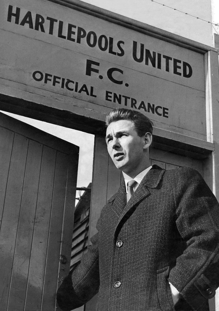 aalcin33's tweet photo. Après une première partie appréciée avec @SilkeborgIF sur #FM23Beta. Je me lance dans le grand bain sur la version définitive du jeu. Ça sera avec @Official_HUFC dans la peau d'un Brian Clough réincarné. Un thread de ma save sera ici tout bientôt ⚽️ https://t.co/MN3RWtxuuL