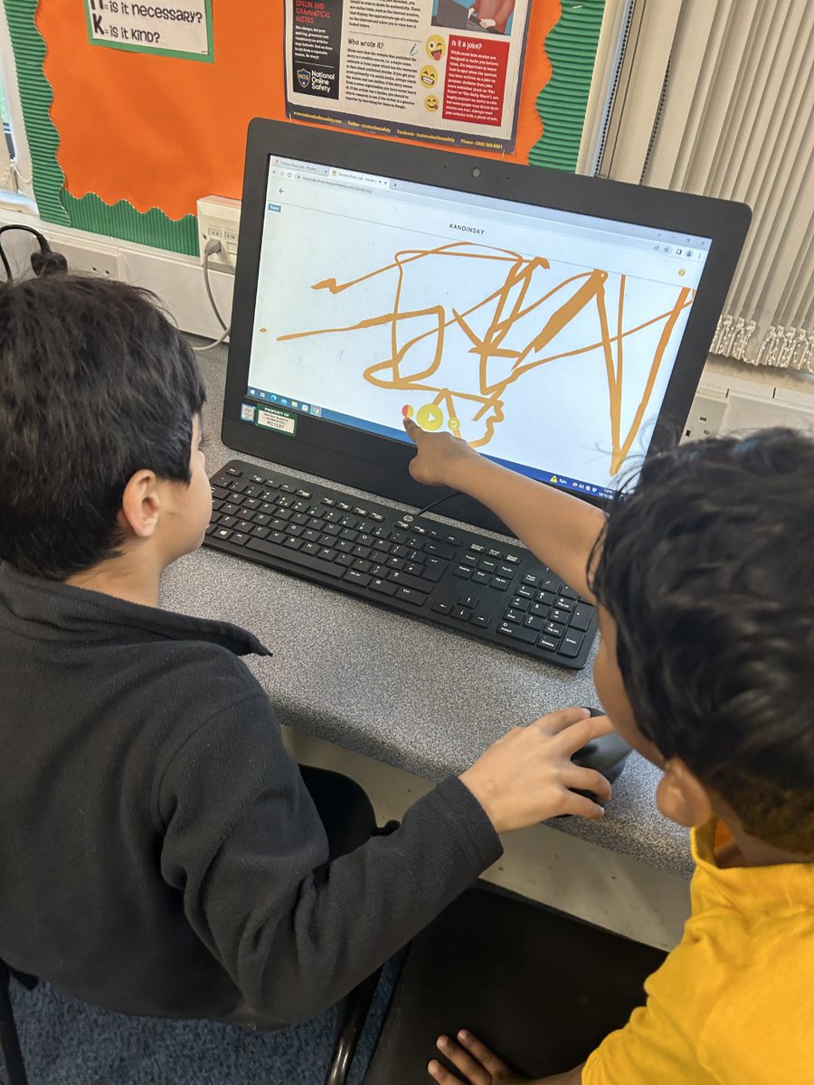 HamiltonSTEM's tweet image. Year 2 children experimenting with the pitch of notes to create their own piece of music and exploring how music can be used in different ways to express emotions and to trigger their imaginations. #chromemusiclab #digitalmusic