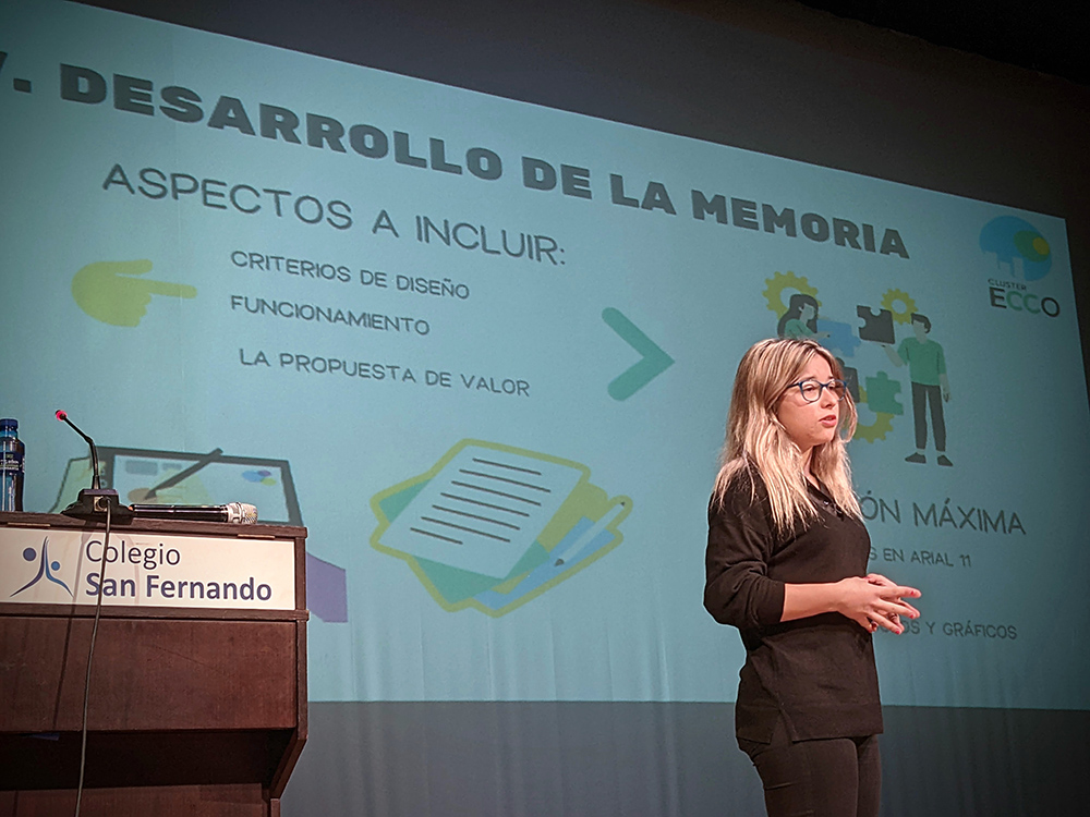 Colegio Internacional San Fernando (@colegiosanfer) on Twitter photo 🌍 Los alumnos de 1º de ESO participarán en el concurso 'Espacios sostenibles', que tiene como objetivo promover la participación de los jóvenes en el diseño de la #ciudad2030.
Esta mañana, responsables de <a href="/ClusterEcco/">Clúster Ecco</a> explicaron a los alumnos las claves de esta iniciativa. 🌍 Los alumnos de 1º de ESO participarán en el concurso 'Espacios sostenibles', que tiene como objetivo promover la participación de los jóvenes en el diseño de la #ciudad2030.
Esta mañana, responsables de <a href="/ClusterEcco/">Clúster Ecco</a> explicaron a los alumnos las claves de esta iniciativa.