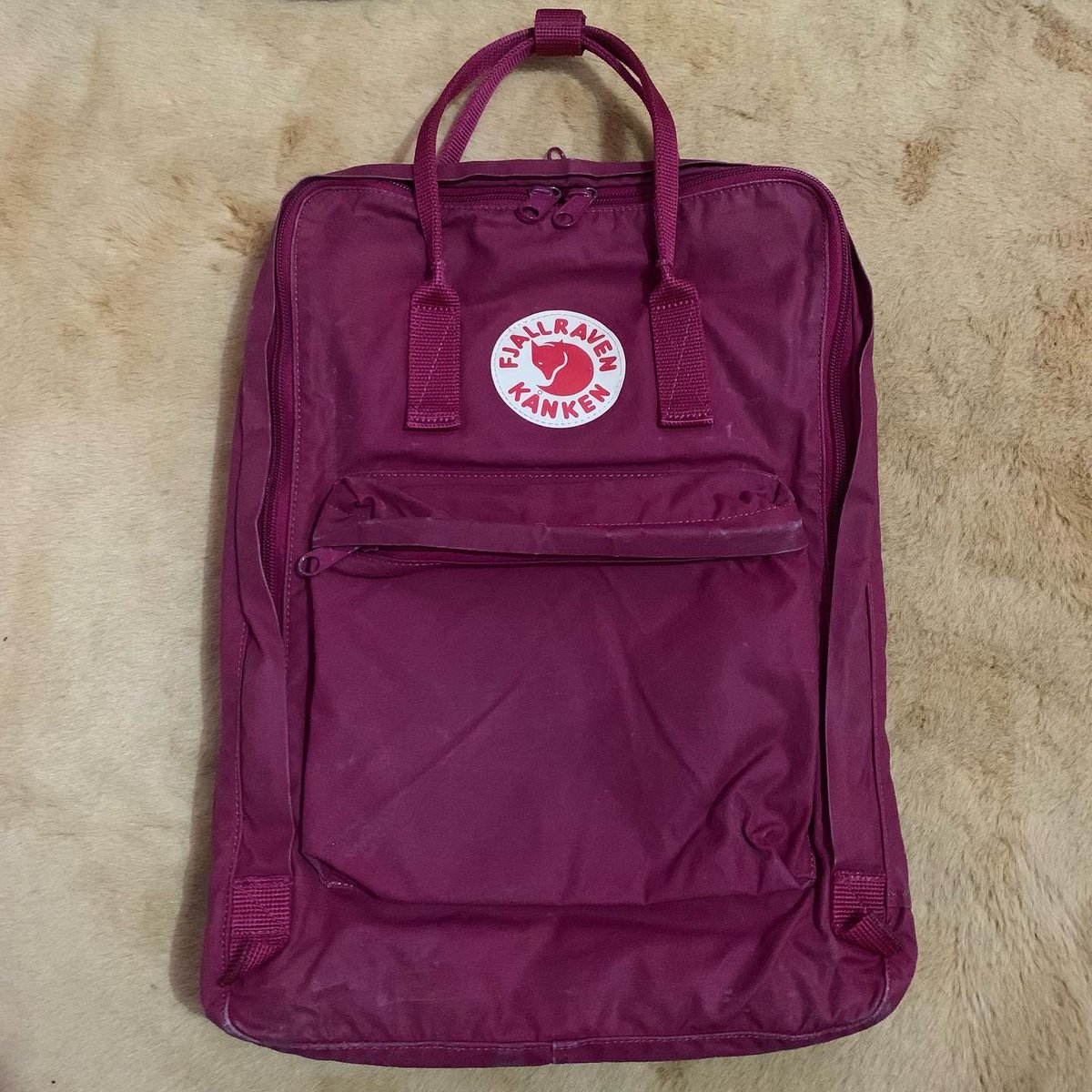 loogfoog_'s tweet photo. ส่งต่อกระเป๋า Kanken Laptop 17” แท้💯
สี Plum
✨ราคา 1000 ส่งฟรี ✨
#ส่งต่อเสื้อผ้า #กระเป๋ามือสอง #กระเป๋าkanken #ส่งต่อ #ส่งต่อเสื้อผ้า #เสื้อผ้ามือสองสภาพดี #ส่งต่อเสื้อผ้ามือสอง #กระเป๋ามือสอง #กระเป๋าเป้ #kankenthailand #kankenมือสอง https://t.co/J7IthOWM7i
