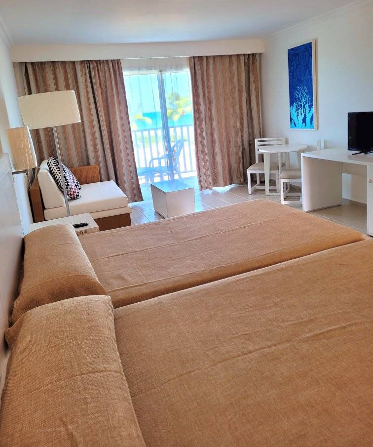 cayococo_travel's tweet photo. #Playacoco es un maravilloso hotel de playa ideal para familias, grandes grupos, eventos, bodas y lunas de miel, #JardinesdelRey te espera...
Más info en https://t.co/VU3bq4IA1X
#CubaTuDestinoSeguro #JardinesdelRey #Cuba #CubaTravel #CayoCoco #CayoGuillermo https://t.co/StLvacppyC