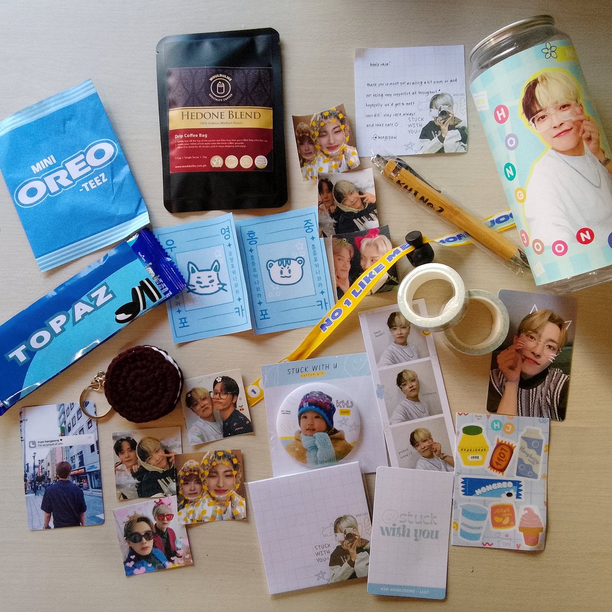 hjtrsr's tweet photo. received my hongjoong cse goodies actually the other day pa 🤍 soso happy w this purchase thanku so much ✨ may pa-“hopefully we’d meet soon” pa sa note hehe @.atz beke nemen ☹️ i rlly appreciate ur kindness ynna :] stay safe always <3

@stuckwithU1107 @hongspaw
@khjholdings 🥹 https://t.co/qkikunjaKD