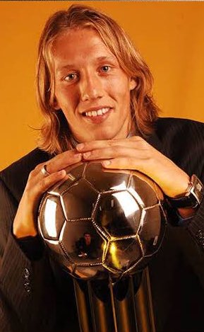 futnostalgico's tweet photo. Lucas Leiva: O Bola de Ouro do futebol brasileiro em 2006.

Nostálgico! https://t.co/6R8at3zn3e