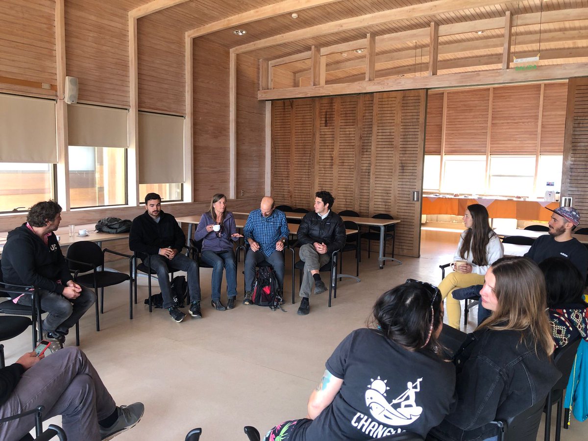 Chile_CA's tweet photo. Seguimos con la visita de @deepdirk, Director Ejecutivo de @MAREgroup, a Chile — en el marco de nuestro nuevo proyecto de Intercambios #CCCx. Esta vez, visitamos #ECIM #UC, para realizar un encuentro con académicos, científicos y buzos del @nucleo_nutme y de  @ucatolica. (1/6) https://t.co/PIlUt8T6wL