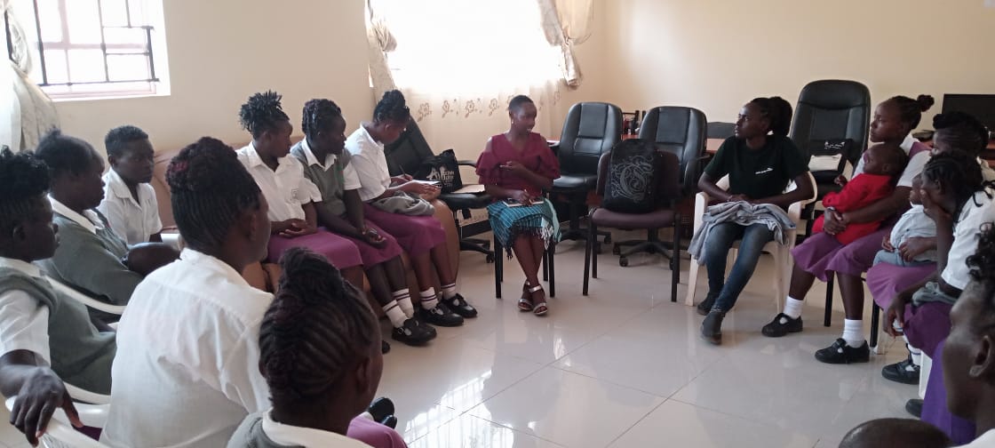 MentorshipHima's tweet photo. Group counseling session on trauma experiences with ladies at Women probation Center, Siaya County. Your story is a healing medicine to your mates. #keepsharing.@AkiliDada,@AlvisMalova,@amplifyfund,@Amref_Kenya,@Awapsa1,@awdf01,@childlinekenya @Power2YouthKe @ZanaAfrica https://t.co/rGufmWSXgW