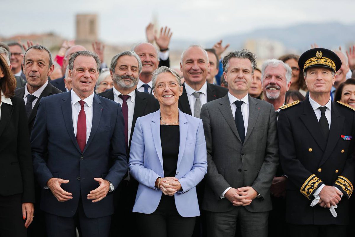Elisabeth_Borne's tweet photo. La planification écologique doit aussi se faire au cœur de nos territoires : voilà l’ambition de France Nation Verte.
À Marseille, avec @RenaudMuselier, @MaRegionSud devient une région pilote pour contribuer à accélérer notre action. https://t.co/s0umaD1Umj