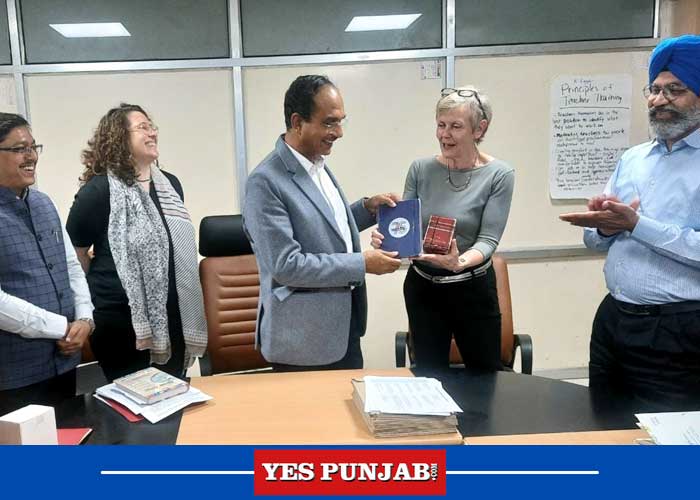 yespunjab's tweet photo. Punjab Edu Department conducts training workshop for English teachers in collaboration with US Embassy https://t.co/TSLDRSmA7M
#VarinderKumarSharma #Punjab #EducationDepartment #TrainingWorkshop #EnglishTeachers #USEmbassy #YesPunjab https://t.co/Fu0Jd83O2N
