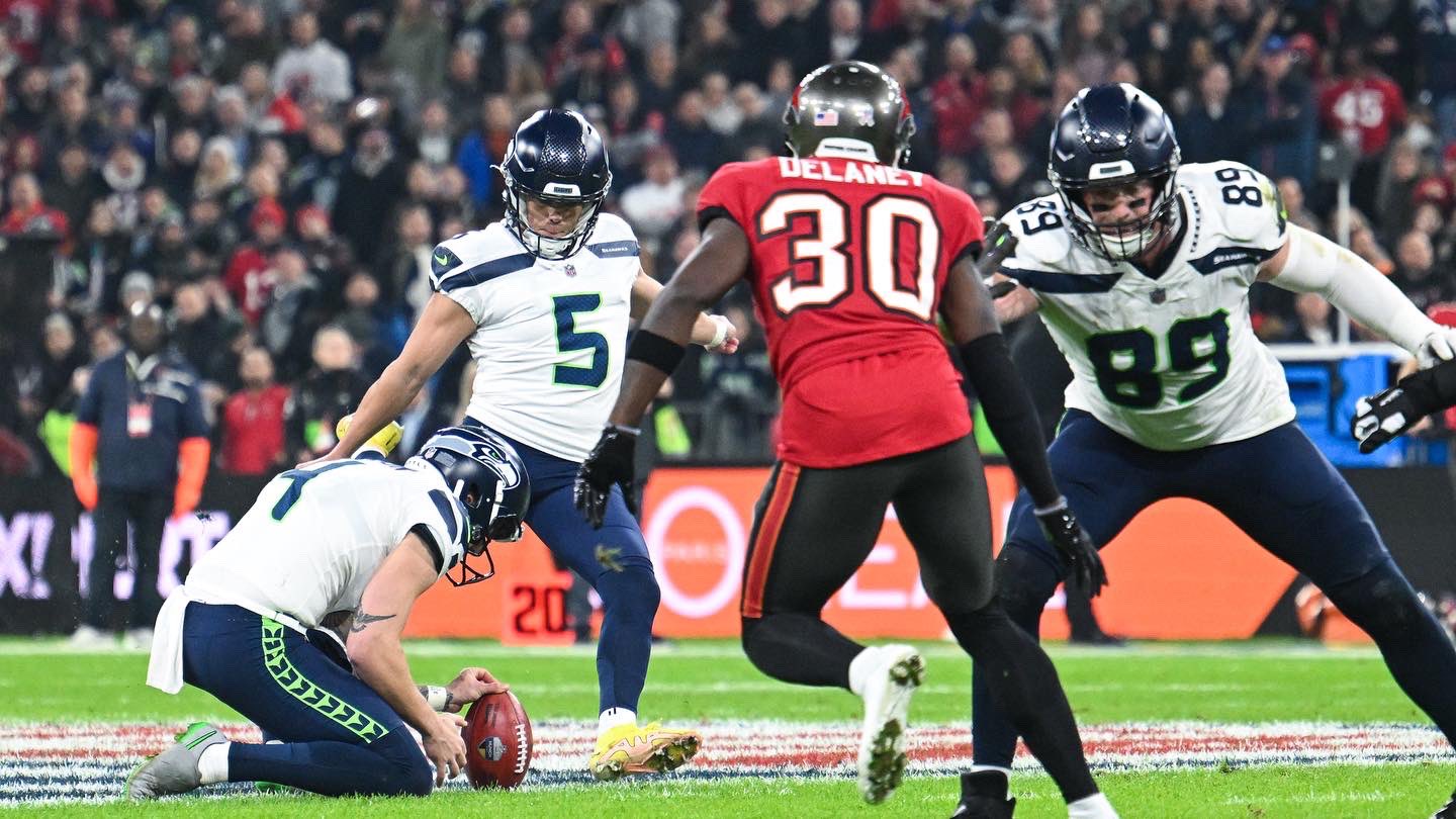 Monday madness! Jason Myers plays the hero in Seahawks' insane
