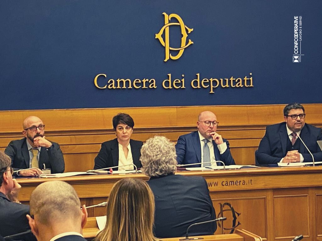 Conf Lavoro e Servizi tweet media