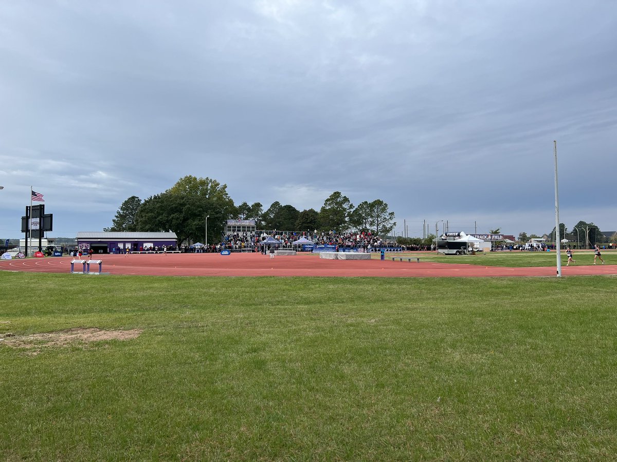 It’s cool and breezy but we’re ready for the last meet of the season! It’s the State Championship and the girls race at 10:30!