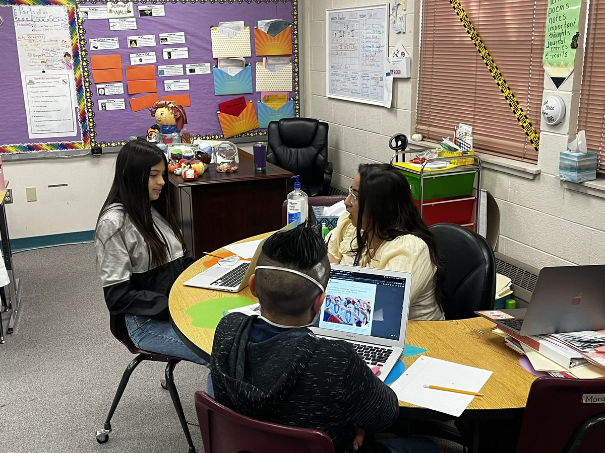 @YukiRyu_Okami working on #Intervention4All with her scholars during Eagle Time.  #MeetsandMasters