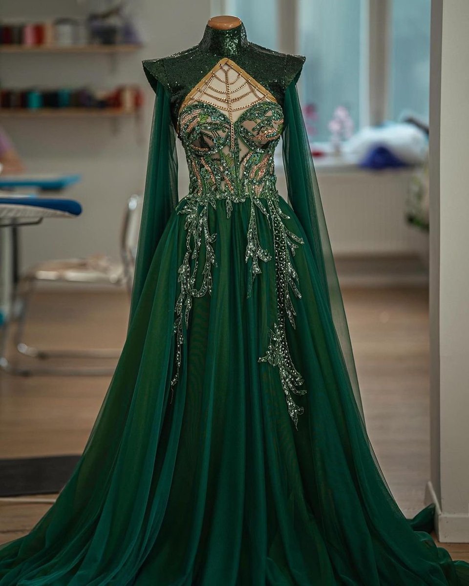 archivedlooks's tweet photo. Armour Dresses by Chotronette https://t.co/xVYJY9EnKJ