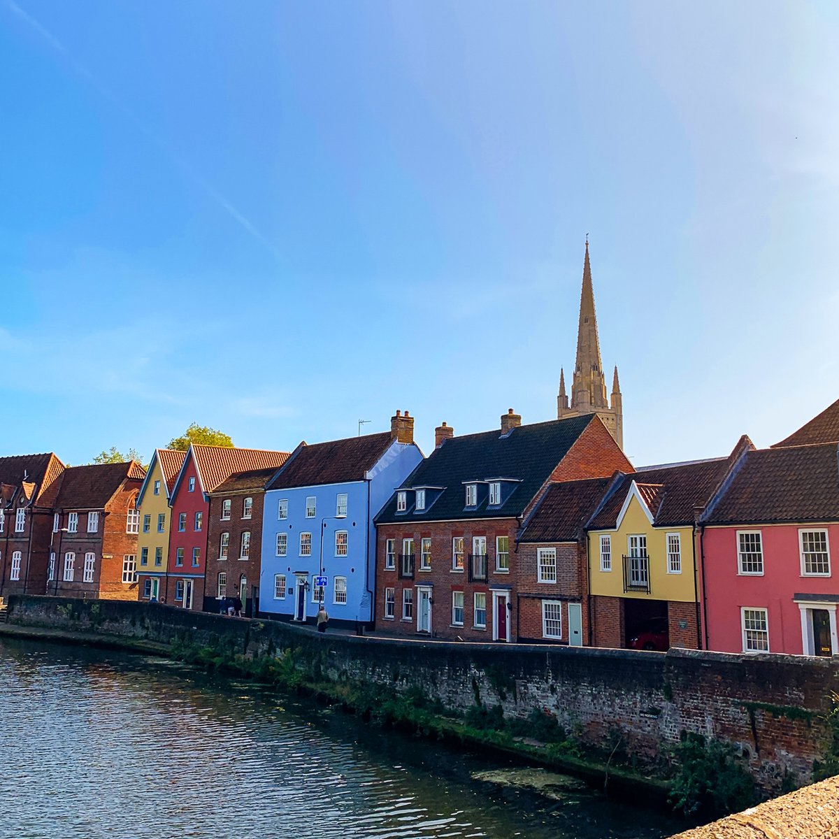 BroadsNP's tweet photo. Great to see Norwich featured in @CNNTravel list of '21 of Europe's most underrated places' 💖

With such rich history, beautiful cobbled streets, a thriving arts scene and of course the River Wensum and Broads on the doorstep, it's not hard to see why.

👉https://t.co/krIl2BjfmZ https://t.co/3NAWZEyRM2