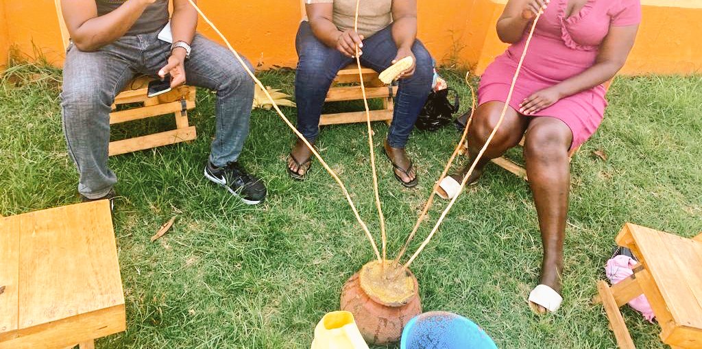 ccgea1's tweet photo. π£οΈTeso kereeeeee!
A number of people gather at gazetted places to enjoy 'Ajon'.
There is also alot of organizing that goes on under the auspices of such Malwa groups.
πPamba , Soroti
Our #CivicSpaceUG survey findings will be shared soon! https://t.co/goS4kBd3Au