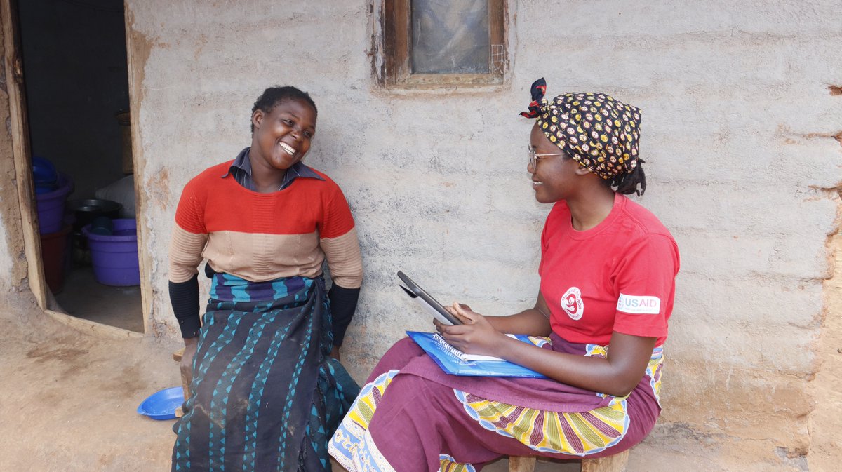 MwapataI's tweet photo. The research team conducted interviews with groundnut farmers &amp; traders on groundnut #Marketing, #aflatoxinrisks, and #farmer preferences for #groundnutseed. Targeted districts included Ntcheu, Dedza, Mchinji, Kasungu, Dowa and Lilongwe. Be on the lookout for the findings! https://t.co/XyjfjcFd6Z