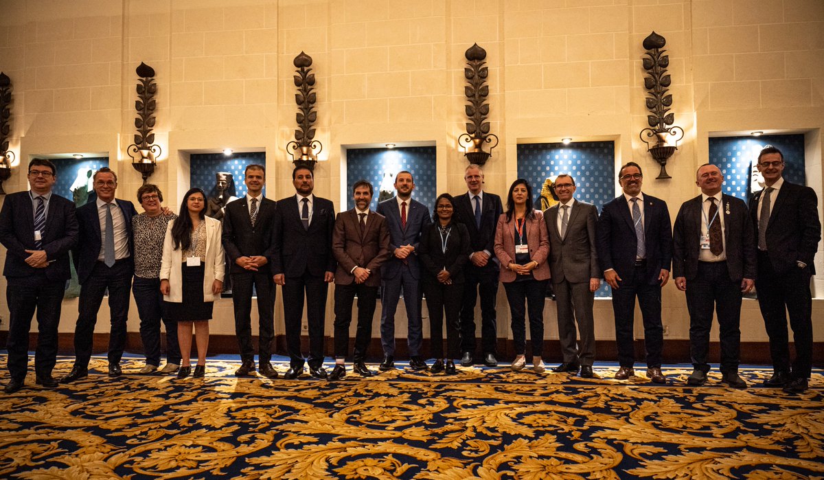 Ministère des Eaux et Forêts tweet media