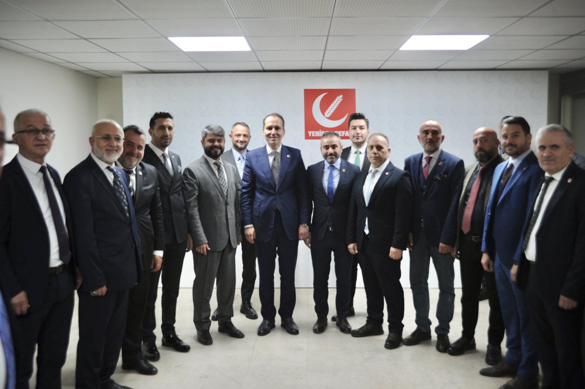 rpmustafadogan's tweet photo. Rekor katılımla yapılan ve İstanbul’dan 10.000 kişi ile katılım sağladığımız 2. Olağan Büyük Kongremiz sonrası Genel Başkanımız Dr. Fatih Erbakan’ı şehrimizde ağırladık.

Tüm teşkilat mensuplarımıza çalışmalarından dolayı teşekkür ediyoruz.

İstanbul’a Yeniden Refah Gelecek 👍 https://t.co/ZXNZOkb1Pp