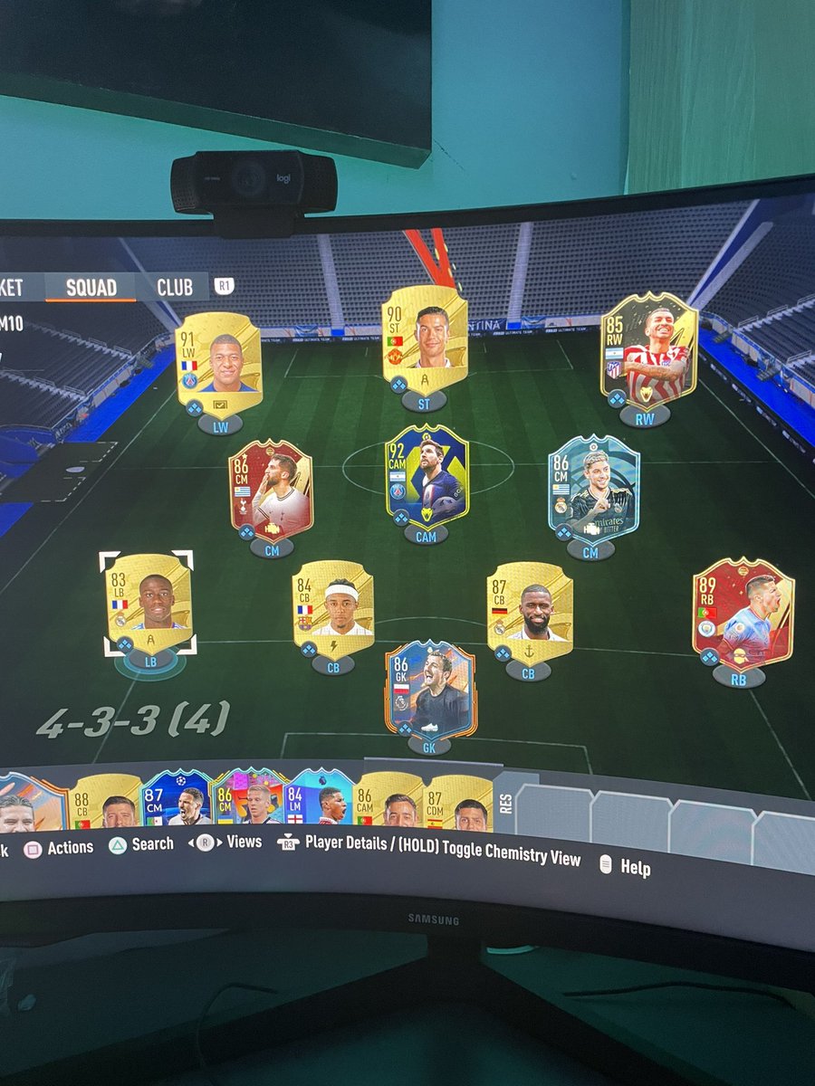 NYKchazza tweet media