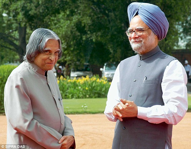 वो भी क्या दिन थे......😊
जब राष्ट्रपति वैज्ञानिक और PM अर्थशास्त्री थे। 😊🙏