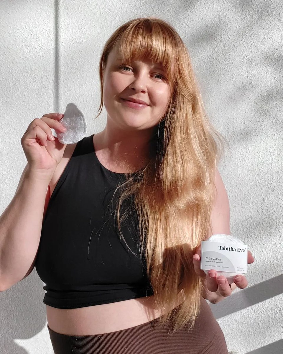 Our Reusable Makeup Rounds make great stocking fillers or Secret Santa gifts. Made with Bamboo and Organic Cotton. Thanks so much to @ugciina for this lovely shot! tabithaeve.co.uk/products/organ…