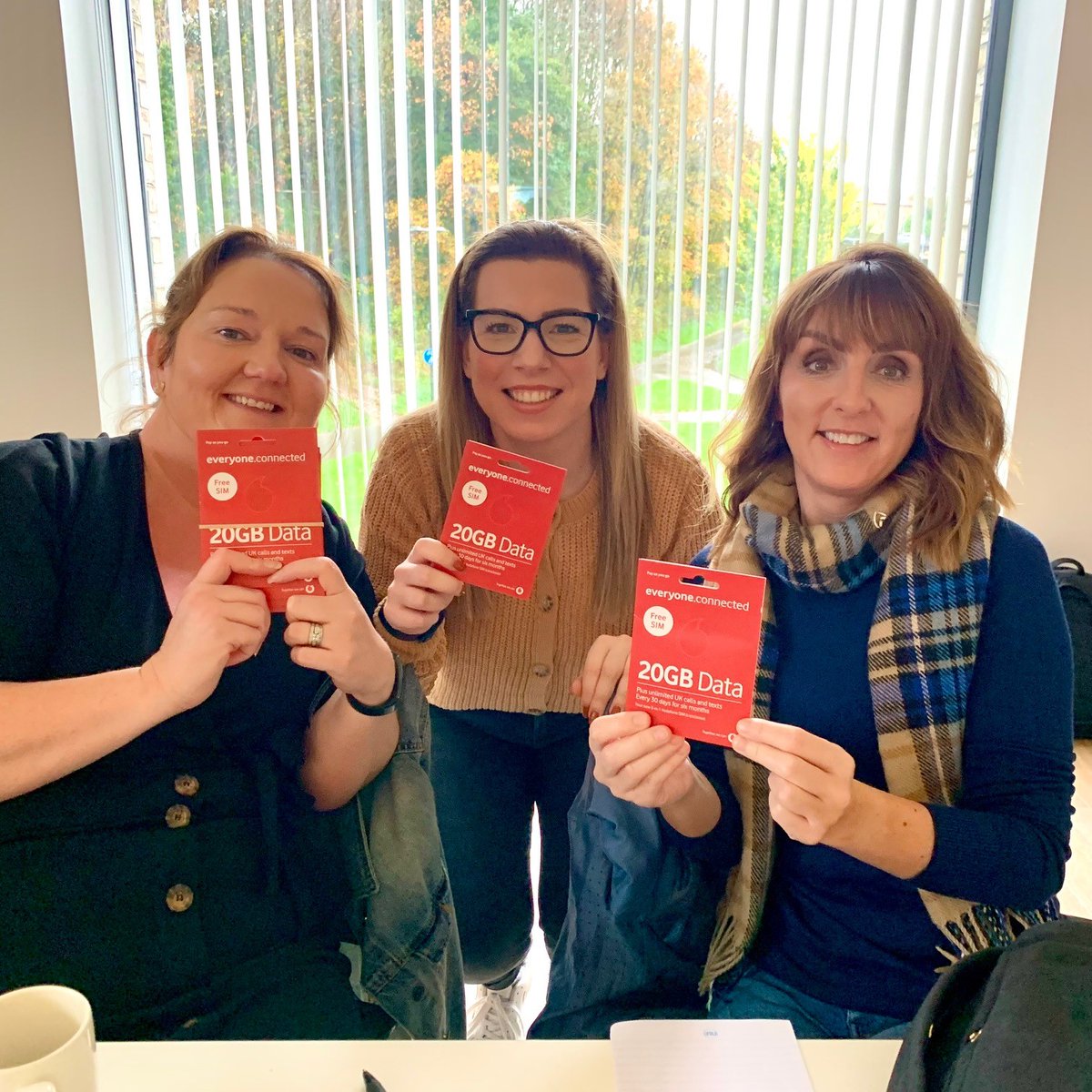 Our staff are out delivering free @VodafoneUK SIM cards this week to community groups all over #NorthernIreland. If your group can help communities #getconnected, get in touch! More info: supportingcommunities.org/latest-news/20…