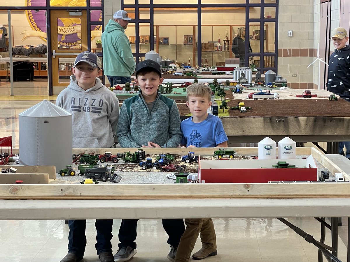 Mendota FFA Toy Show yesterday and these young farmers already have NK TruBulk Soybeans on their farm.  Keep planting those ⁦<a href="/NKSeeds/">NK Seeds</a>⁩ boys and you’ll have to expand your storage in the near future. Our future is bright and never stop dreaming!! <a href="/NKNorthernIL_WI/">NK Great Lakes District</a>⁩
