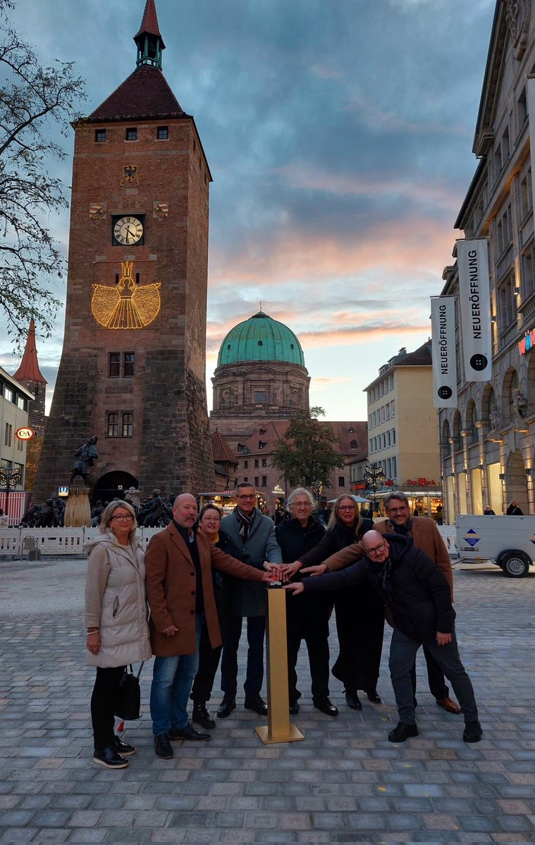 Tourismus Nürnberg on Twitter "Gerade wurde die Weihnachtsbeleuchtung