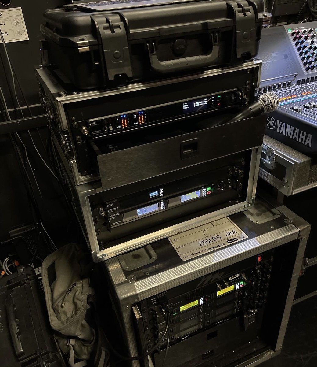 CarrollMusic's tweet image. FOX &amp;amp; FRIENDS!
Foreigner on FOX and Friends this am! #thismorning #2am #loadin @foxandfriends #supporting @kellyhanson @yamaha_proaudio_official @shure #techsupport @blvdpro @boulevard_carroll_inc #nyc #broadcast #audio #rental @foreigner #nyc #nj @blvdpro @boulevard_carroll_inc