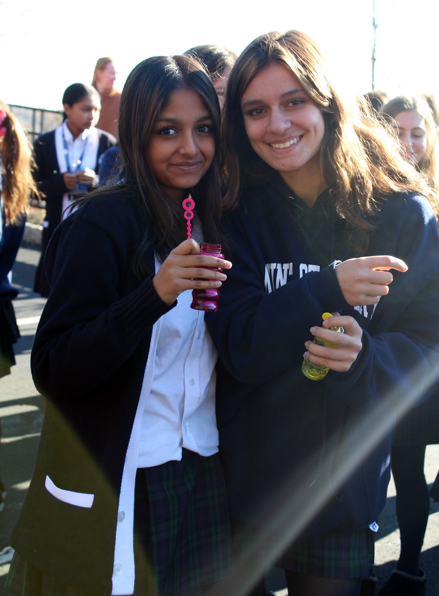 This morning, the Mount held a celebratory “bubbles” event for students to recognize this year’s family giving, thus far, to the Annual Fund. If the Mount achieves "100% in 100 days through 12/31,” we will make history at The Academy! Visit GIVING at mountsaintmary.org
