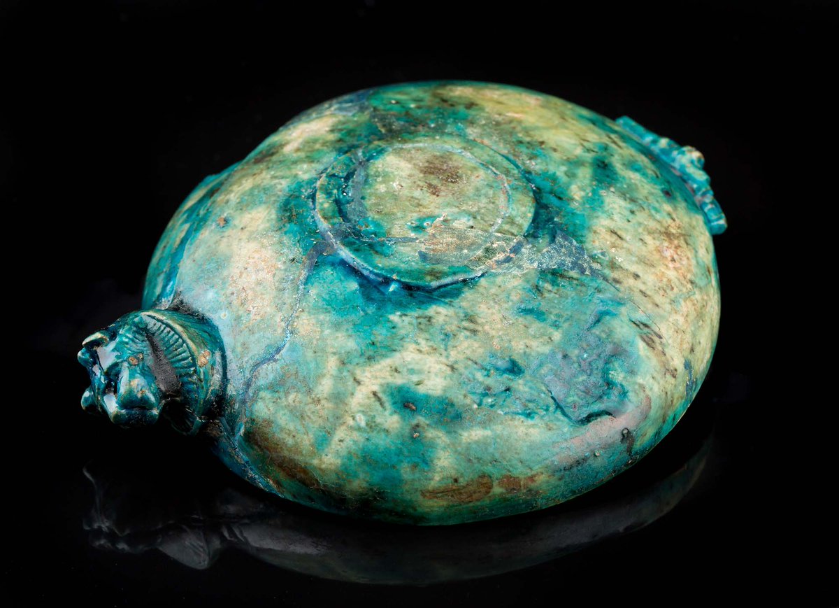Experience Barnsley Museum (@ebmuseum) on Twitter photo This 3,500 year old dish is just one of almost 300 objects on loan from <a href="/BoltonLMS/">Libs and Museums</a> featured in our #Tut22 exhibition
Amazingly two halves of the dish were discovered and brought together a few years ago. Read more in this <a href="/MuseumCrush/">Museum Crush</a> article museumcrush.org/two-halves-of-… This 3,500 year old dish is just one of almost 300 objects on loan from <a href="/BoltonLMS/">Libs and Museums</a> featured in our #Tut22 exhibition
Amazingly two halves of the dish were discovered and brought together a few years ago. Read more in this <a href="/MuseumCrush/">Museum Crush</a> article museumcrush.org/two-halves-of-…