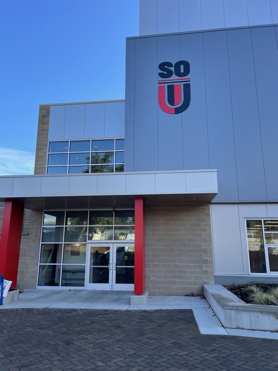 Nick Crandall (@n_crandall52) on Twitter photo Had a great time visiting <a href="/SOU_Football/">Southern Oregon Football</a> this weekend. Thank you @CoachMalotSOU and @CoachHall_SOU for the game day invite !! <a href="/joshmcclurg11/">Josh McClurg</a> <a href="/KSBYSports/">KSBY Sports</a> <a href="/caseybuschertv/">Casey Buscher</a> <a href="/SYHS_Athletics/">Santa Ynez Pirates</a> @JBaileySMSports Had a great time visiting <a href="/SOU_Football/">Southern Oregon Football</a> this weekend. Thank you @CoachMalotSOU and @CoachHall_SOU for the game day invite !! <a href="/joshmcclurg11/">Josh McClurg</a> <a href="/KSBYSports/">KSBY Sports</a> <a href="/caseybuschertv/">Casey Buscher</a> <a href="/SYHS_Athletics/">Santa Ynez Pirates</a> @JBaileySMSports