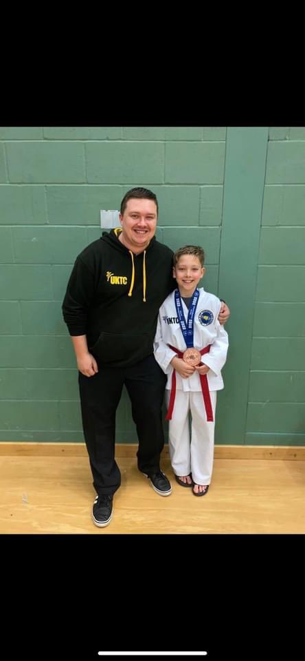 MrHamiltonUKTC's tweet photo. So proud of this boy: Kaiden! 

WORLD CHAMPIONSHIP BRONZE Team Sparring! 

#uktc #taekwondo. @ActiveSchoolsIC 
@saintninians https://t.co/nDbZv5kBdV