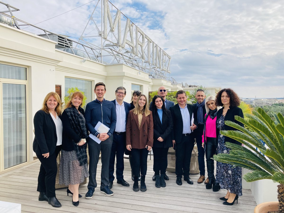 Un grand merci à @martinezhotel , et plus particulièrement à Stephane CARRIERE, pour la présentation et la visite de cet établissement emblématique de @villedecannes. Bravo à la filière #tourisme mer du @credit_agri_PCA pour l'organisation de cet événement. cc @villageCASophia