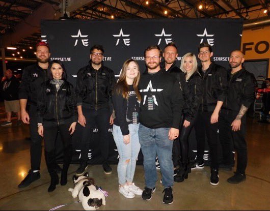 Lynfree99's tweet photo. Shoutout to @starsetonline for not only being a great band, but also bringing along Captain Ernie 🐾 https://t.co/aBvmW6sA4J