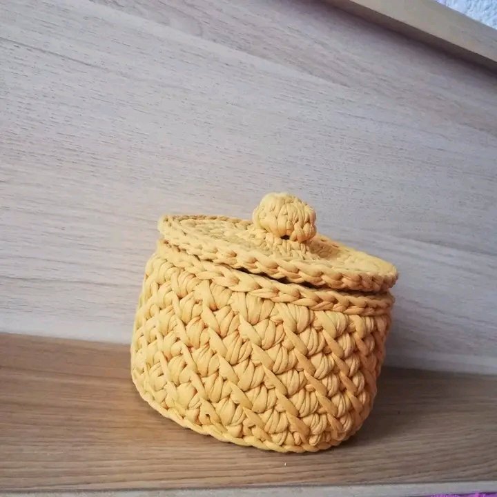 MapulaSharon6's tweet photo. Hand made product for you 
We crochet 🧶💯% products 
Get your self one
Bags small R250/medium R350 and large R450 
Basket small 350 
Medium R500
Large 650 
#adidasBlackFriday 
 #MakroHotDeals https://t.co/FuaXSKZHnt