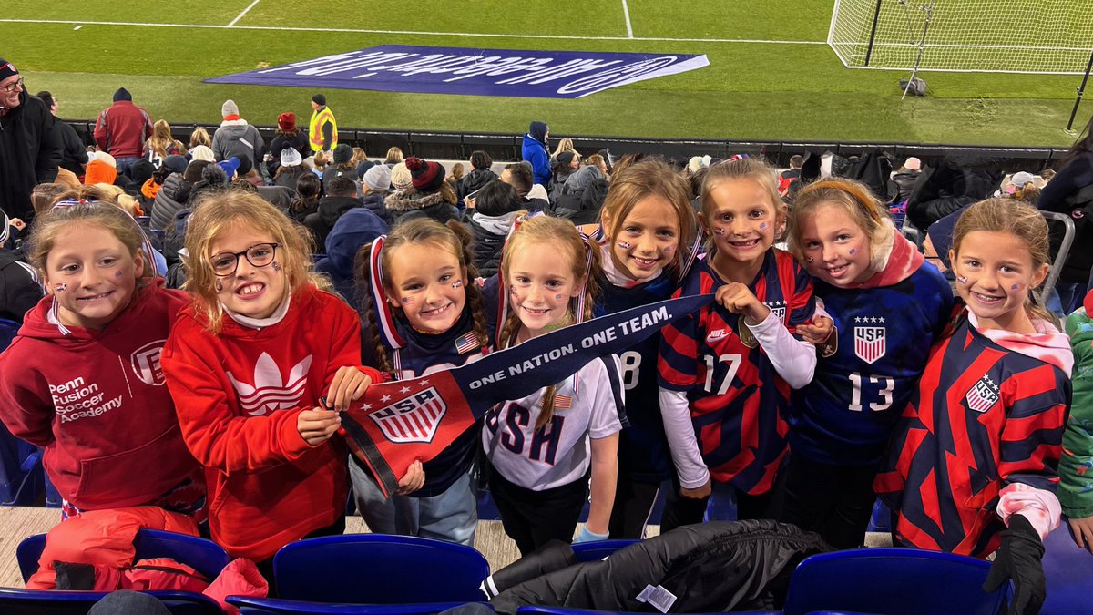 PennFusion_SA's tweet photo. Look who we found at the @uswnt vs Germany friendly? The 2014 Reds were representing! #FusionFun #InspireExcellenceThroughSoccer https://t.co/qoTwkMdjMa