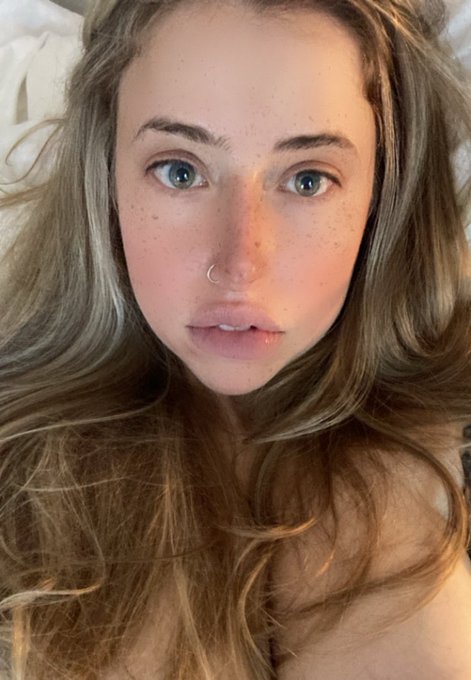 Brand new photos and videos https://t.co/jltjleU62j https://t.co/RmqSaXKqGD<a href="/tag/gifting"class="tags"><span>#gifting</span></a><a href="/tag/throne"class="tags"><span>#throne</span></a><a href="/tag/wishlist"class="tags"><span>#wishlist</span></a>