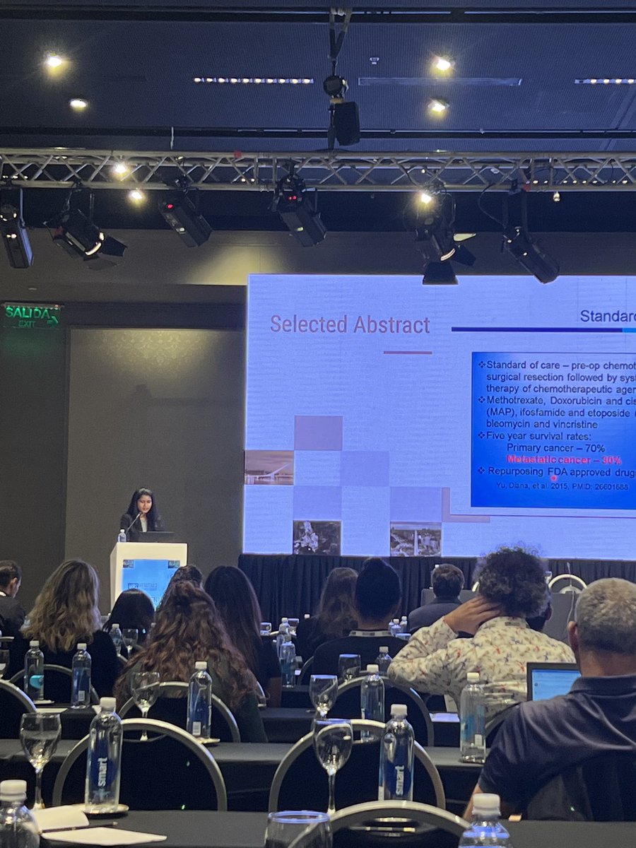 Time to rock the #MRS2022 stage, ⁦<a href="/nivz91/">niveditha nerlakanti</a>⁩ ! Niveditha, PhD student in ⁦@conor_ie⁩ lab, showing her latest research findings in osteosarcoma!