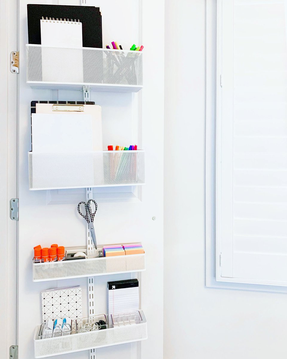 Storage for when your bedroom is also your office 📝✨