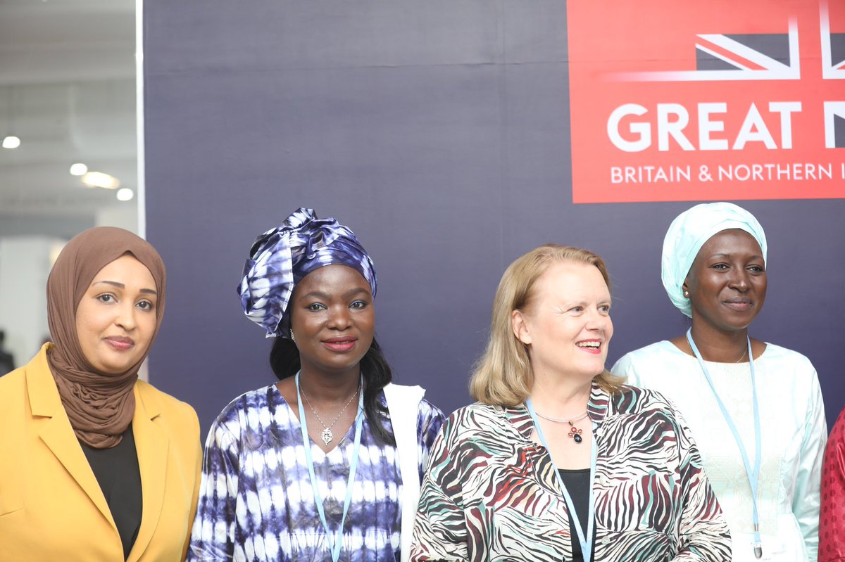 #GenderDay at #COP27 
Minister of Environment & climate change H.E. @KhadijaMakhzumi attended high level panel session at UK Pavilion with minsters of Environment from #Gabon #Gambia #Guinea #Mauritania & #Niger. Discussed on Building resilience & climate opportunities for women.