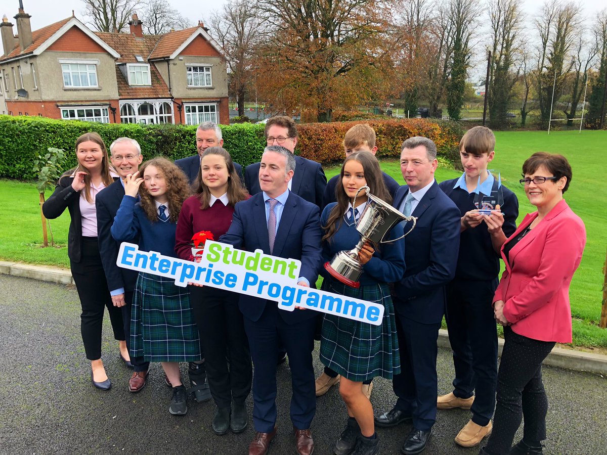 Damien_English's tweet photo. 🇮🇪 Today marks the launch of Ireland’s largest Student Enterprise Programme

🎉 Met with award winning, enterprising &amp; innovative pupils from Saint Patrick’s Classical School, @ColaisteNaMi and @StCiaransCS 

✅ Great to also meet the inspirational @AnnieMaddenn from @fenuhealth https://t.co/yOcFXepEsY