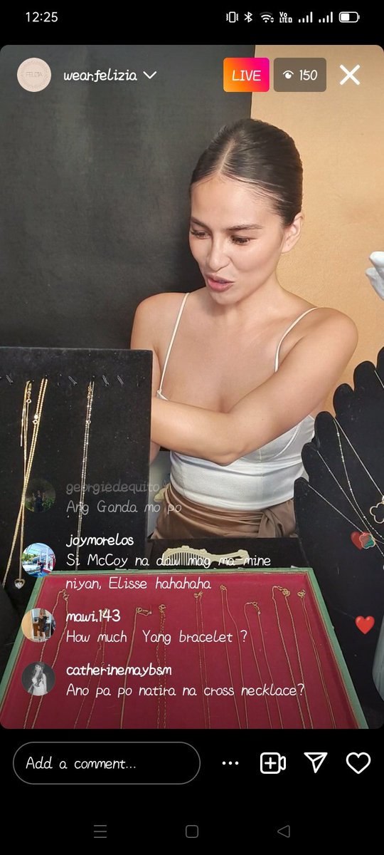 RoseeeyRoseeeyy's tweet photo. IG live 🥰❤️

#Mclisse https://t.co/EAxHxi0Tyb