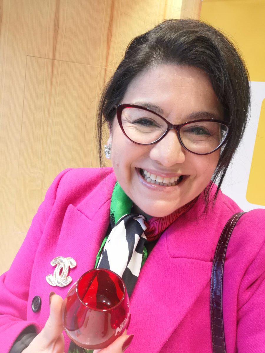 🌿Comienza la presentación del #AOVE <a href="/DOSierraMagina/">D.O.P. Sierra Mágina</a>  en <a href="/LaComunal_AOVE/">La Comunal</a>
A pesar de la sequía, el #MardeOlivos español nos regala su maravilloso alimento