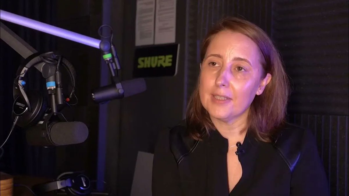 CB_News's tweet photo. Rencontre avec les partenaires du Paris Podcast Festival Pro #PPFpro 🎧
Interview de @MathildeJehan, directrice Fréquentation de @ACPMFrance ▶ https://t.co/2uFGCIdKMO https://t.co/5xPMcl1P3k